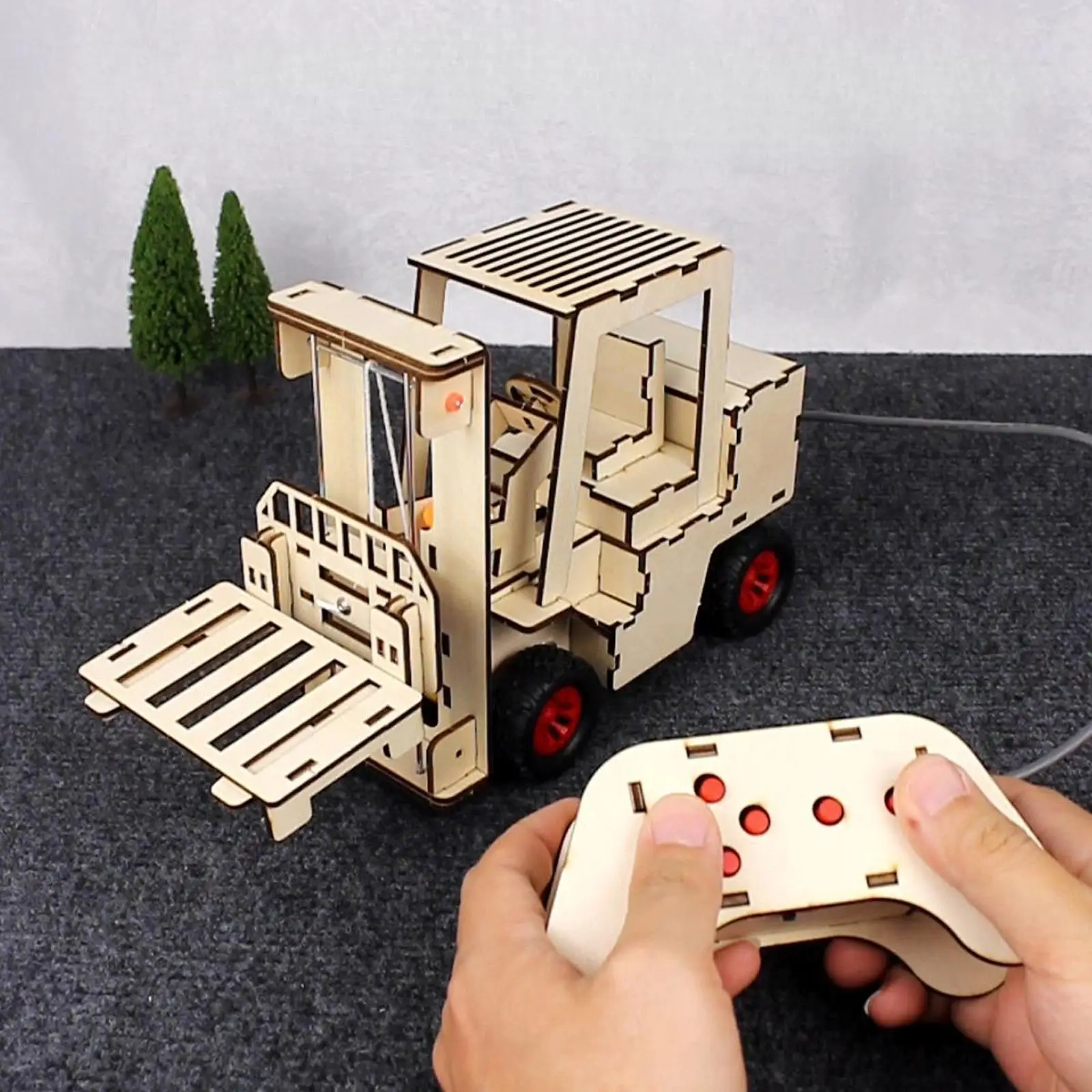 Drewniane zabawki mechaniczne do budowania, małe wynalazki, zestawy do eksperymentów naukowych, materiały DIY, zdalnie sterowany model wózka widłowego.