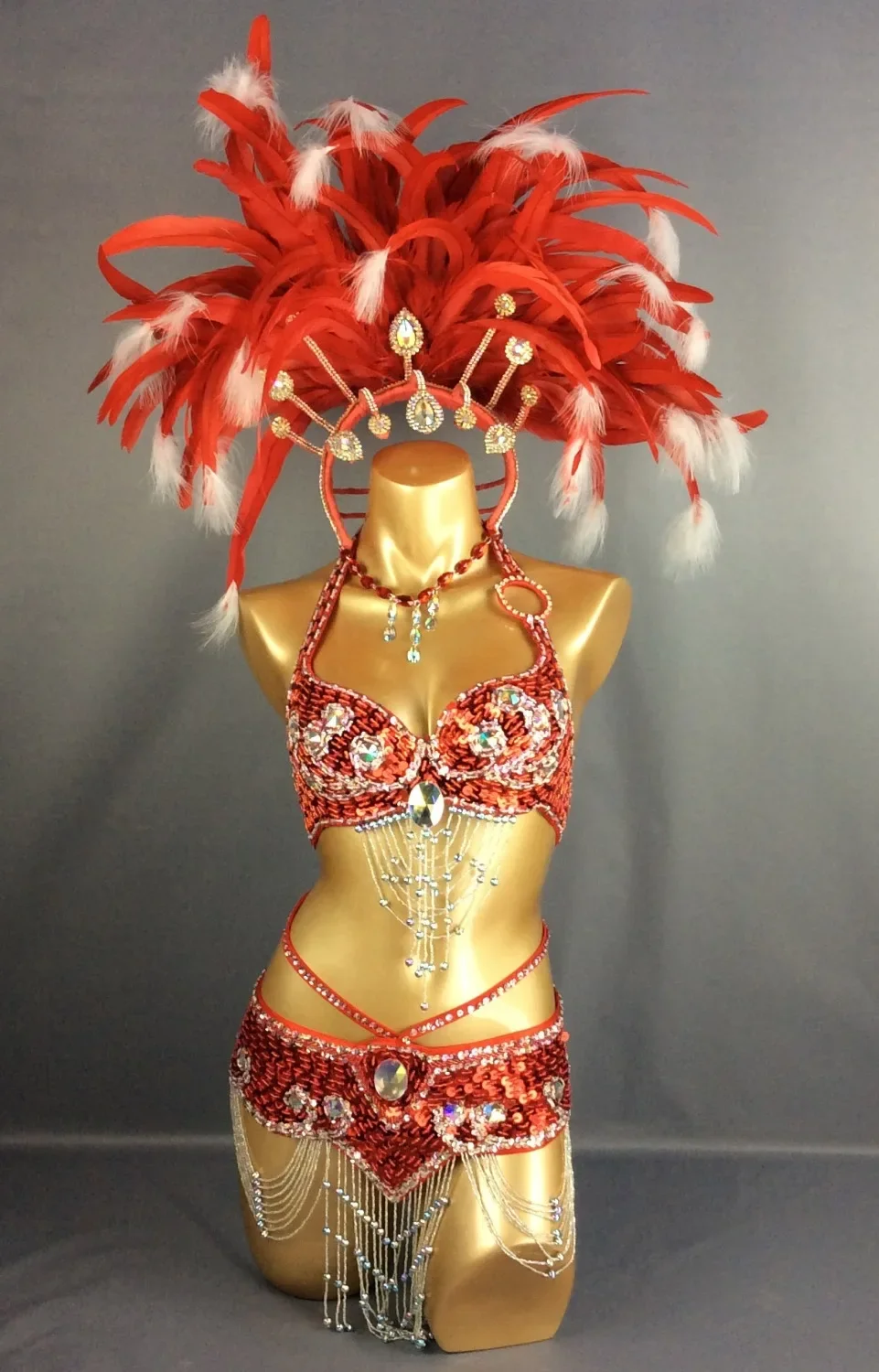 Gorące kostiumy parady kobiety Showgirl Sexy Samba Queens Rio karnawałowy kostium z ozdoba na głowę z piór czerwone ubrania do tańca brzucha stroje — zdjęcie 2
