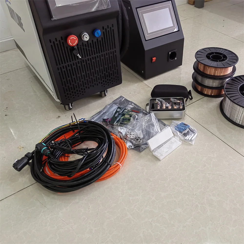 

Portable Air cooled Laser Welding Machine 4 in 1 Fiber Laser Welder 1500W 2000W for 5mm 6mm Stainless Steel Weld Soldador láser