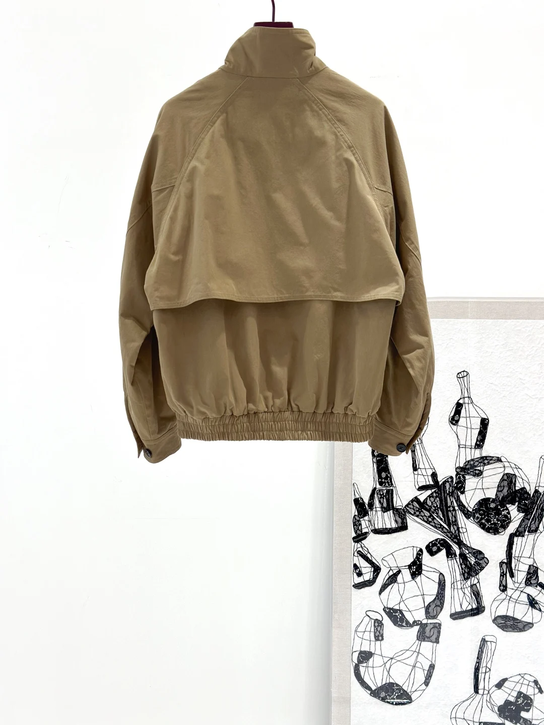 

2025 New Relaxed Fit Double-Pocket Single-Zip Casual Jacket 316