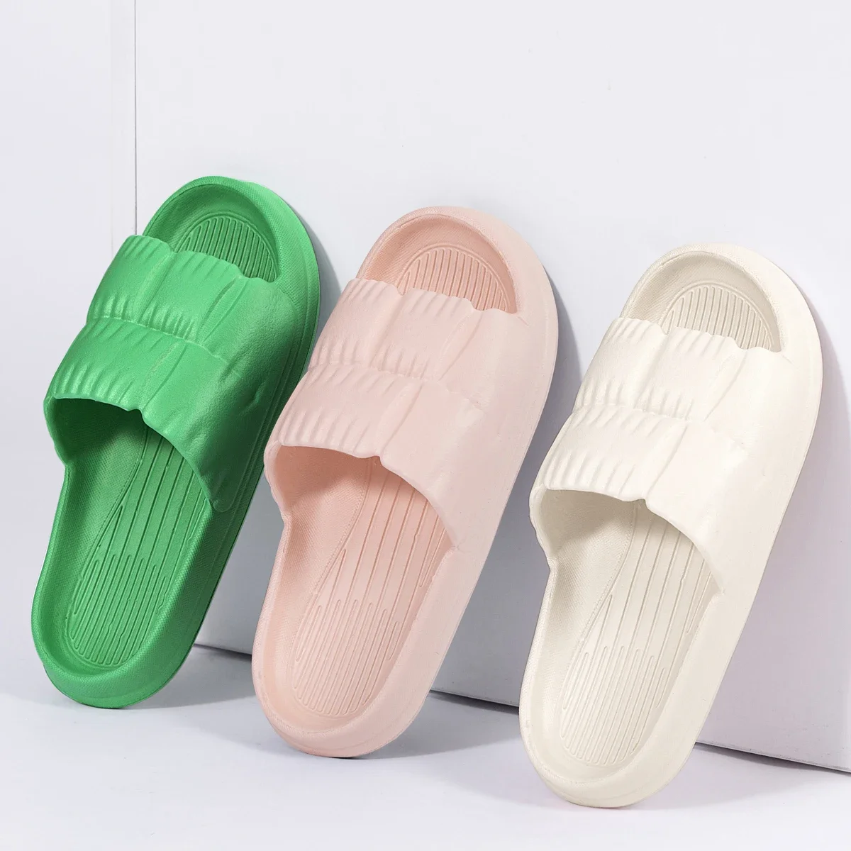 2023 Vrouwen Zachte Sole Cloud Slippers Dik Platform Indoor Strand Sandalen Zomer EVA Niet Slip Flip Flops - afbeelding 2