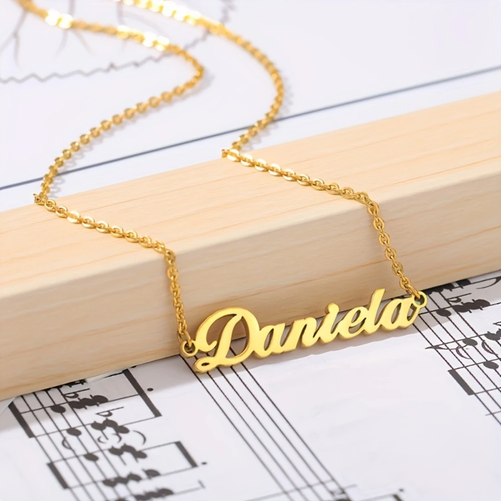 

Metal Custom Name Necklace Elegant Daily Wear Jewelry Ideal Gift for Mother's Day Birthday Family Holiday Present