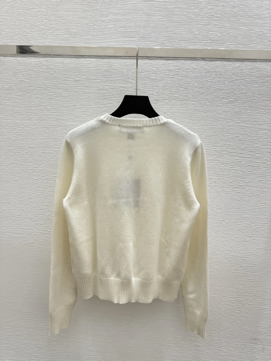 

Early Autumn New Women's Letter-embroidered Round-neck Long-sleeved Knitted Sweater