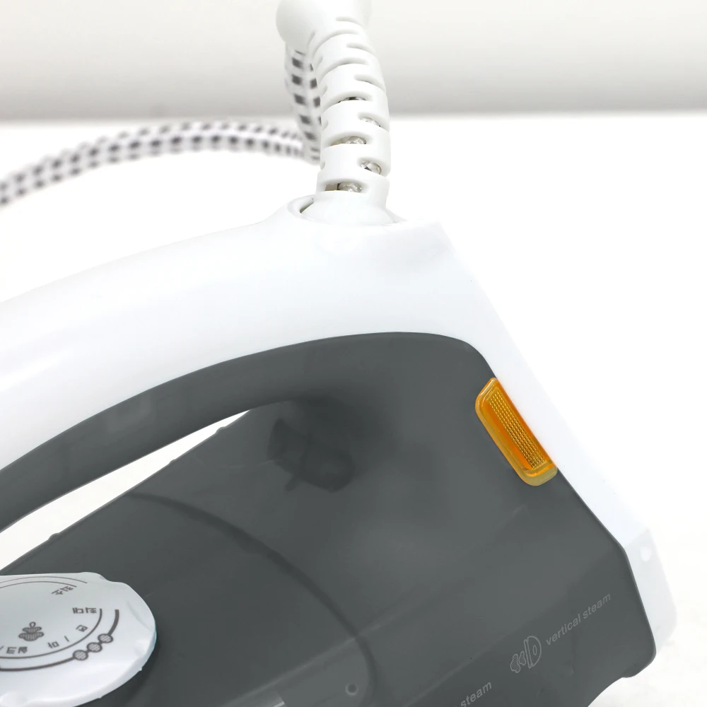 Shiny Wired Steam Iron Sei-G55Rye