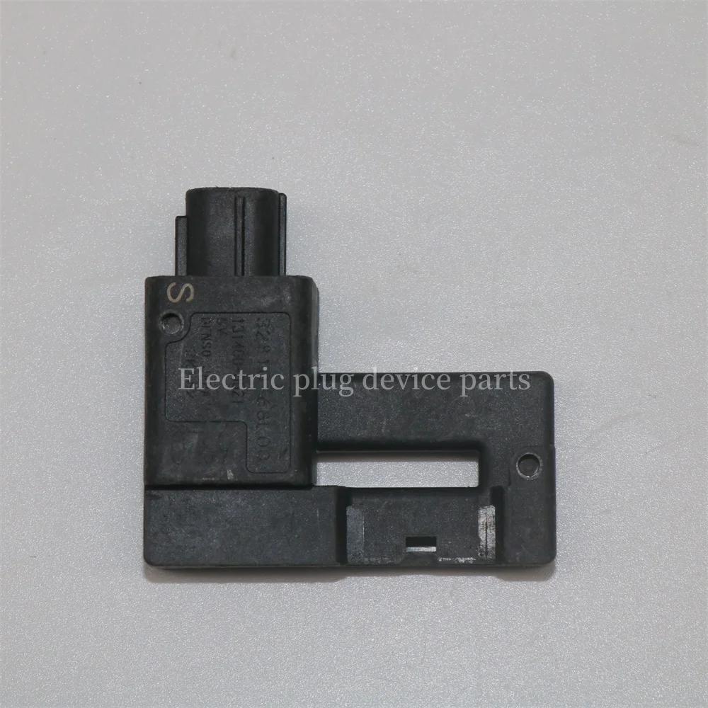 

32810-68L00 131400-0521 3281068L00 Датчик тока аккумулятора для Suzuki Swift mk7 1.2