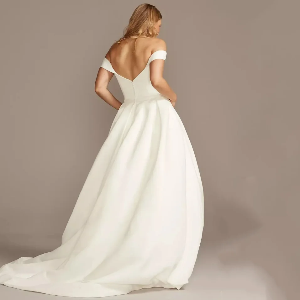 Suknie ślubne na zamówienie Elegancka satyna Linia A Odkryte ramiona Szata ślubna Klasyczne nowoczesne suknie ślubne Nowe Vestidos De Noiva