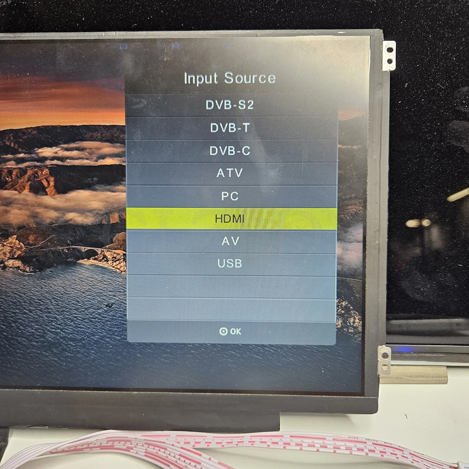 M215HTN01.0 LM215WF3 LTM230HL01 1920x1080 DVB + HDMI + VGA + AV + USB LCD LED لوحة تحكم بالشاشة DVB-S2 SVB-T2 قشارة عالمية