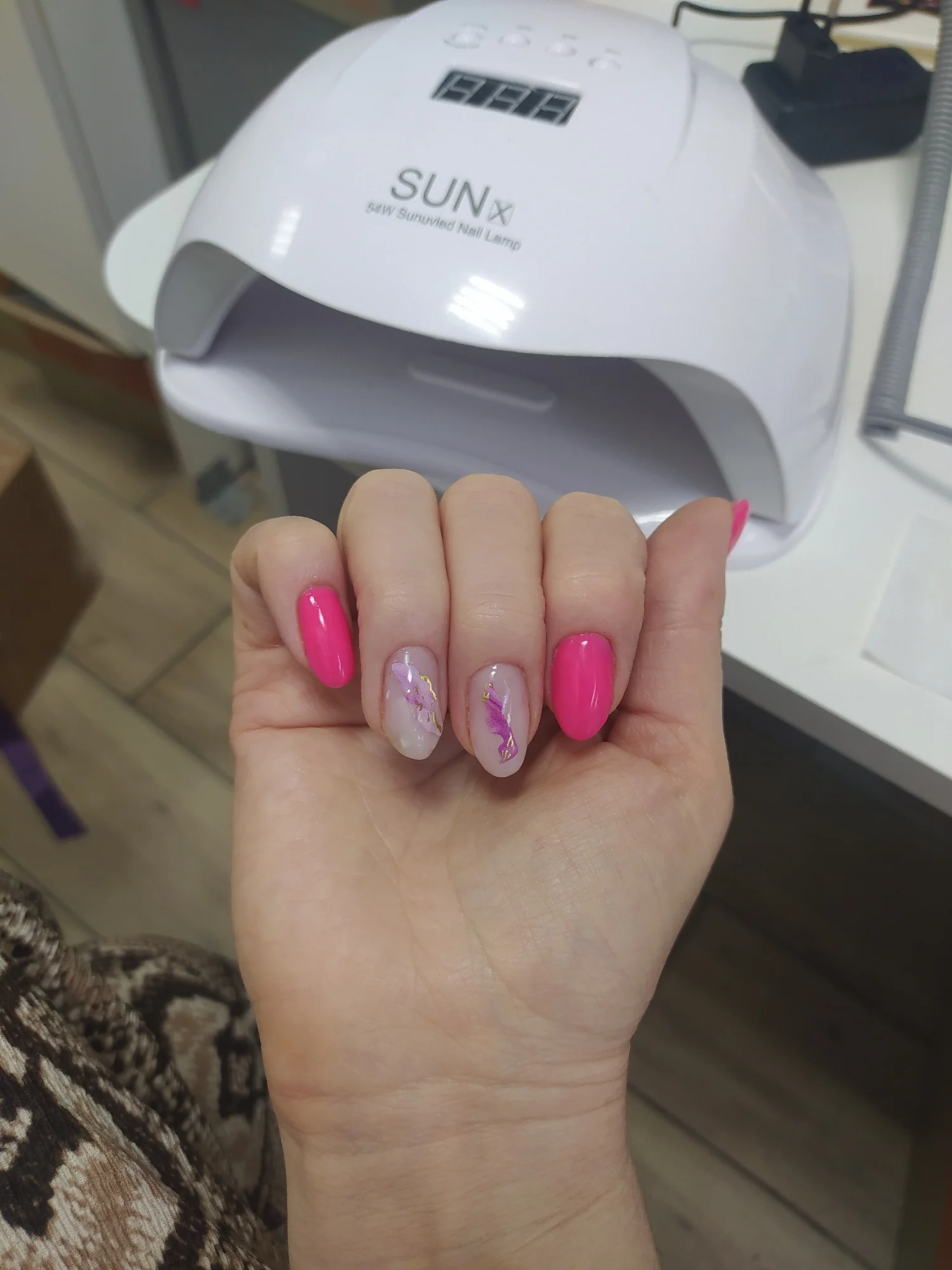 BORN PRETTY 10ml Gel Nail Polish Gel 130 Colors Semi Permanent Solid Nail Gel Varnish Soak Off UV Gel for Base Top Coat photo review