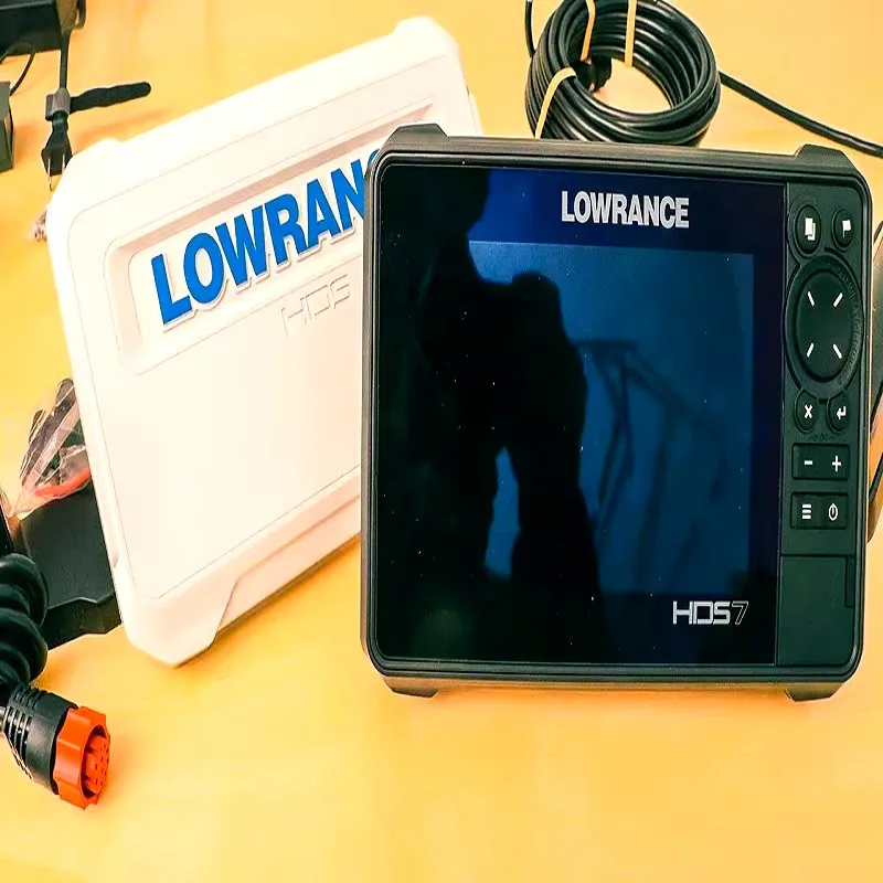 FAST SHIPPING  Lowrance HDS-12 Live Fish Finder with Imaging 3-in-1 Transom C-MAP