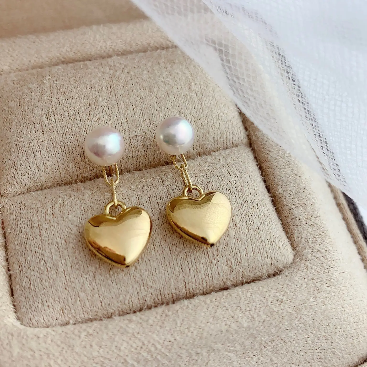 

MADALENA SARARA 18k Gold Freshwater Pearl Women Dangle Earrings Heart Style