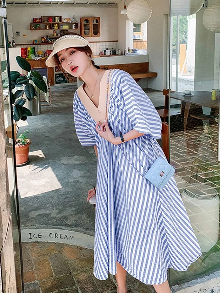 Fashion Loose V-Neck Spliced Folds Vestidos Striped Casual Dresses Women's Clothing Summer New Oversized All-match Midi Dress