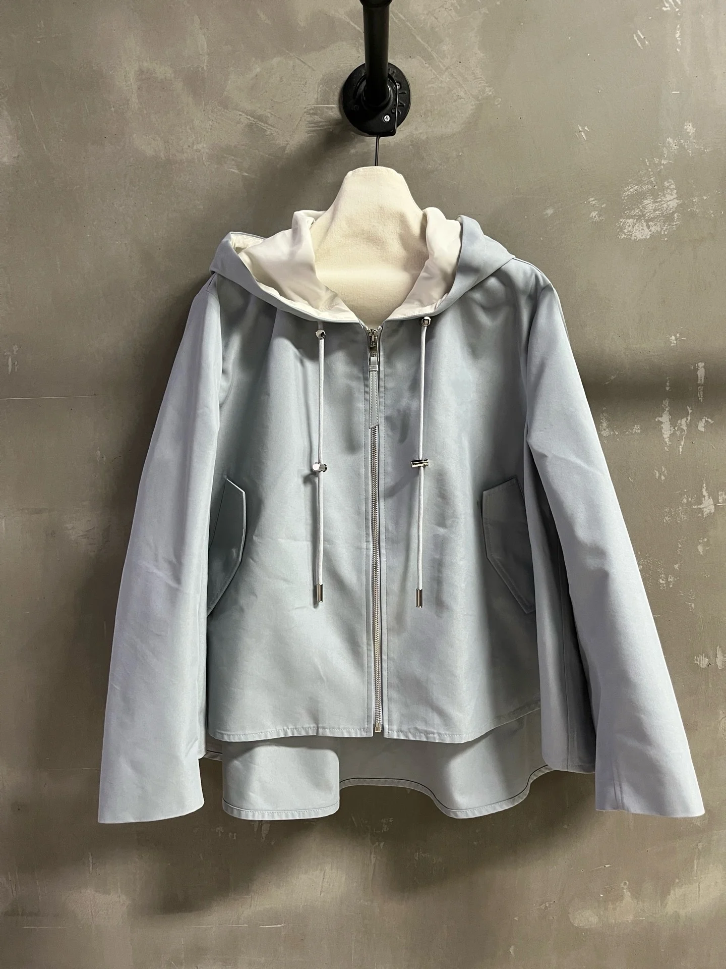 

New High-quality Loose Hooded Jacket For Early Autumn 2025, Versatile And Fashionable Custom Women's Cape Top