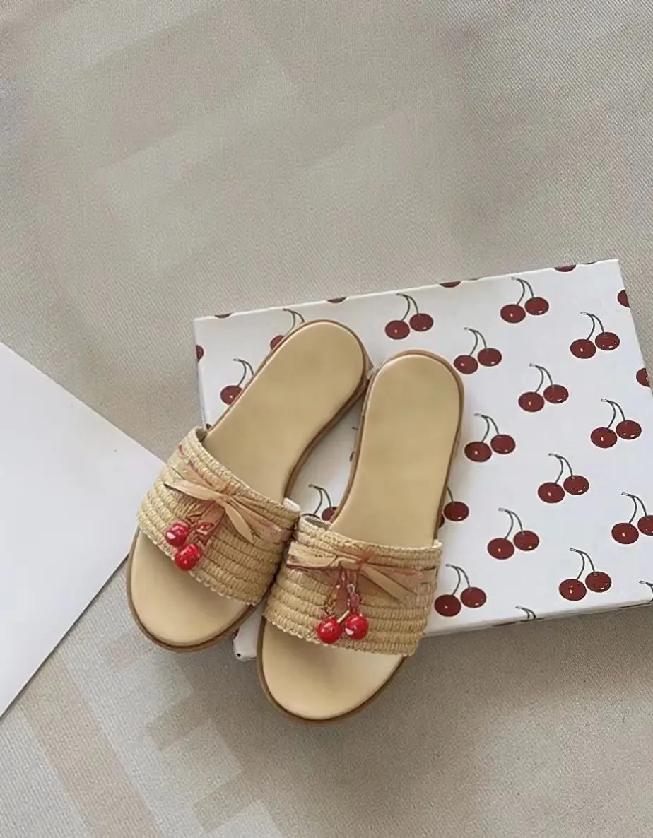 

2025 New Solid Color Design Exquisite High Quality Simple Fashion Shoes HL58