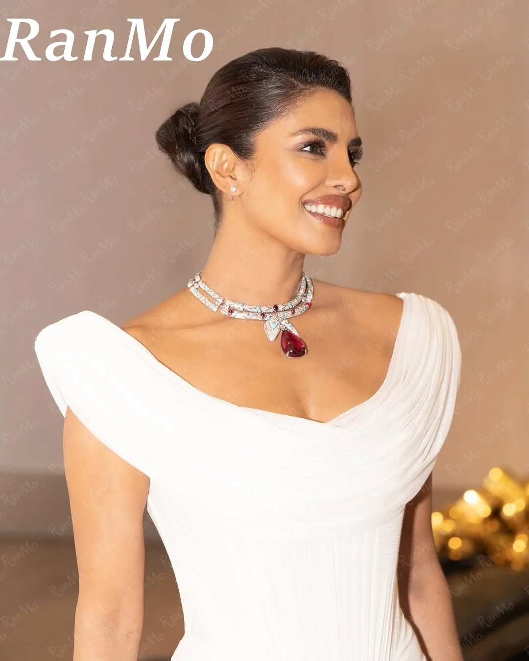 란모 맞춤형 롱 쉬폰 이브닝 드레스 빅 오넥 플리츠 플로어 길이 이브닝 드레스 여성용 프롬 드레스