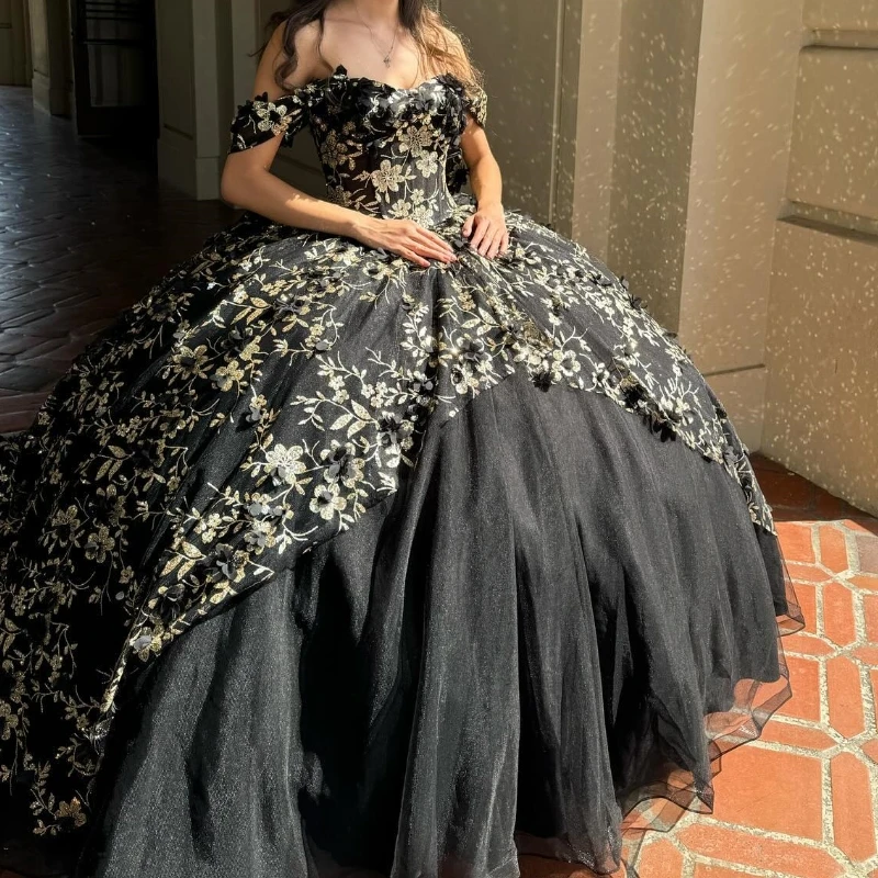 Vestidos de quinceañera brillantes negros personalizados con hombros descubiertos, lentejuelas, apliques dorados, cuentas de flores de encaje, vestido de fiesta dulce 16