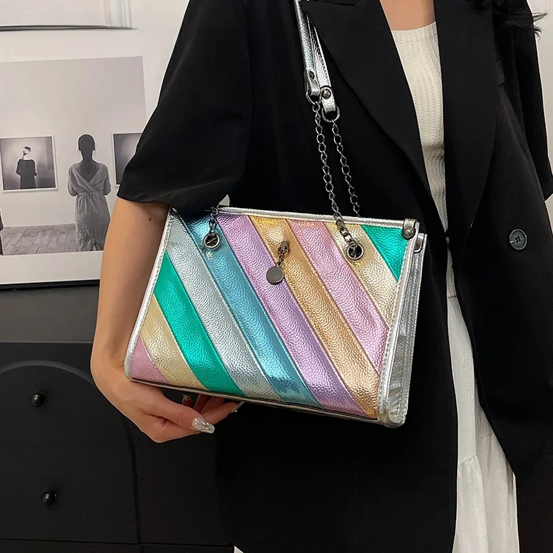 Małe torby Crossbody w kolorze tęczy dla kobiet 2024 koreański projektant mody kobieca torba na ramię Lady torebki i portmonetki z łańcuszkiem — zdjęcie 2