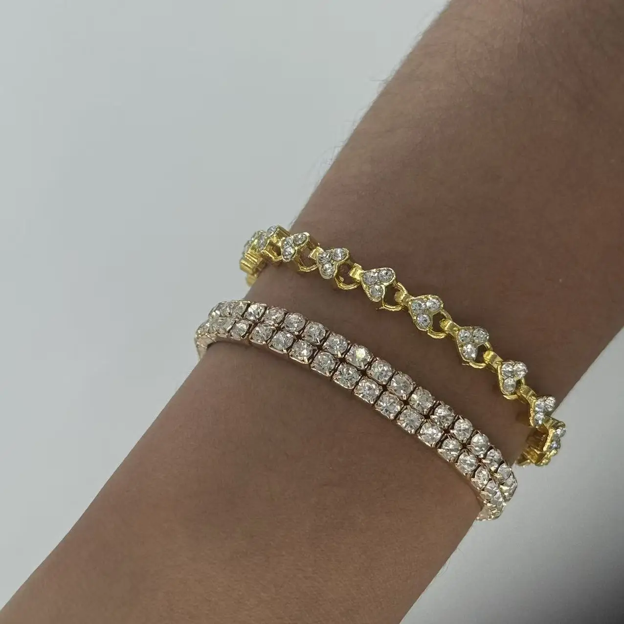 طقم سوار نسائي مكون من قطعتين سوار على شكل قلب + سوار زركونيا مزدوج الصف. أسلوب الحد الأدنى. مثالية لهدايا الهالوين #3