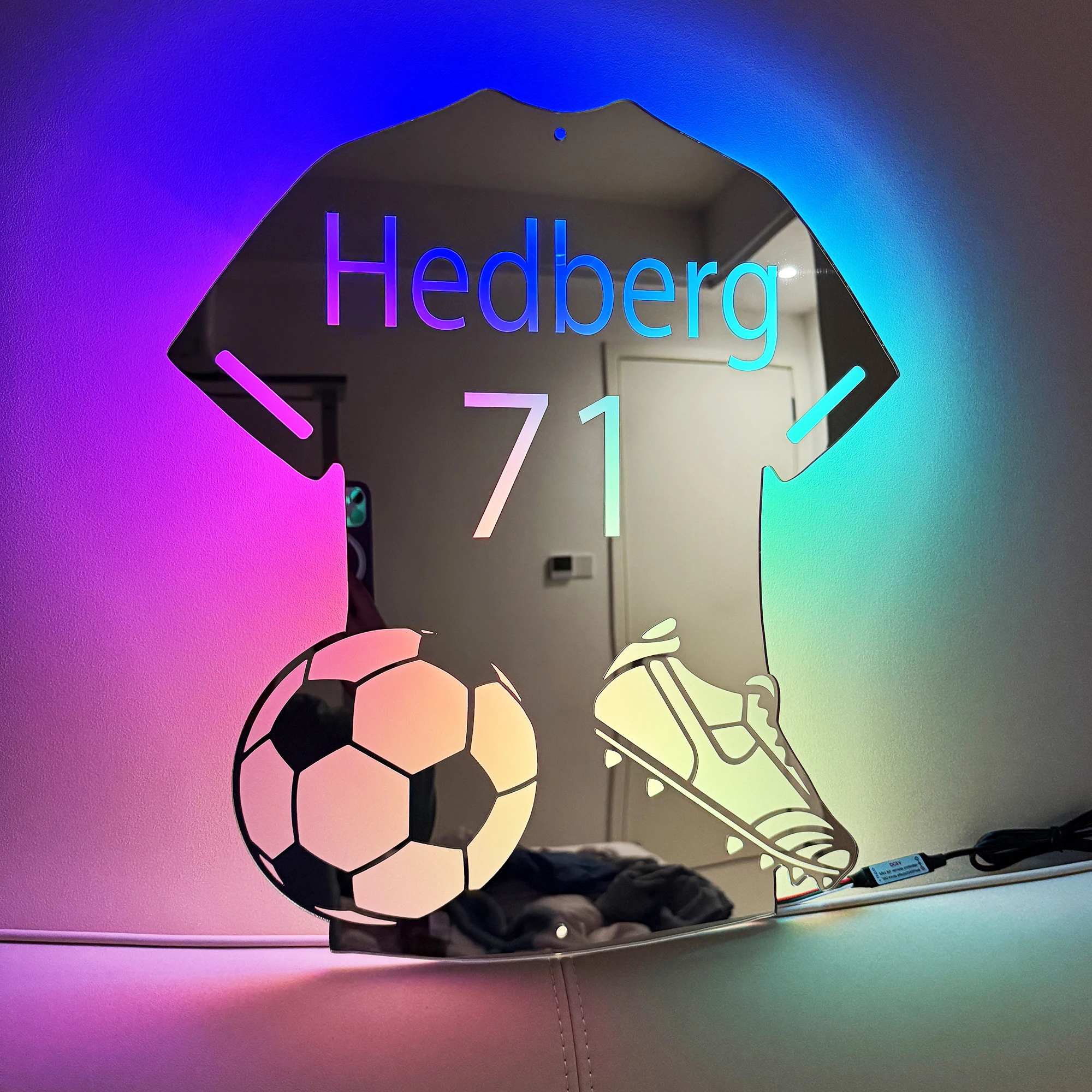 Lumière de miroir de maillot de football LED personnalisée – Décoration murale USB avec nom/numéro personnalisé, cadeaux d'anniversaire/fête des pères pour les fans de football