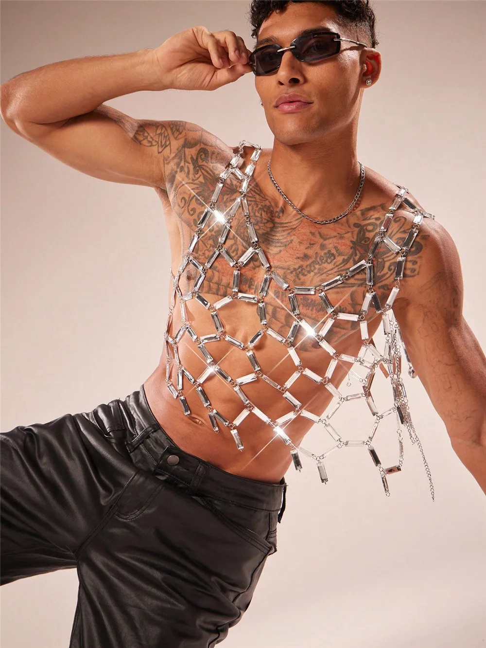 2026 New European And American Style Men's Sequin Hollow Vest With Heavy Metal Splice Design Acrylic Top