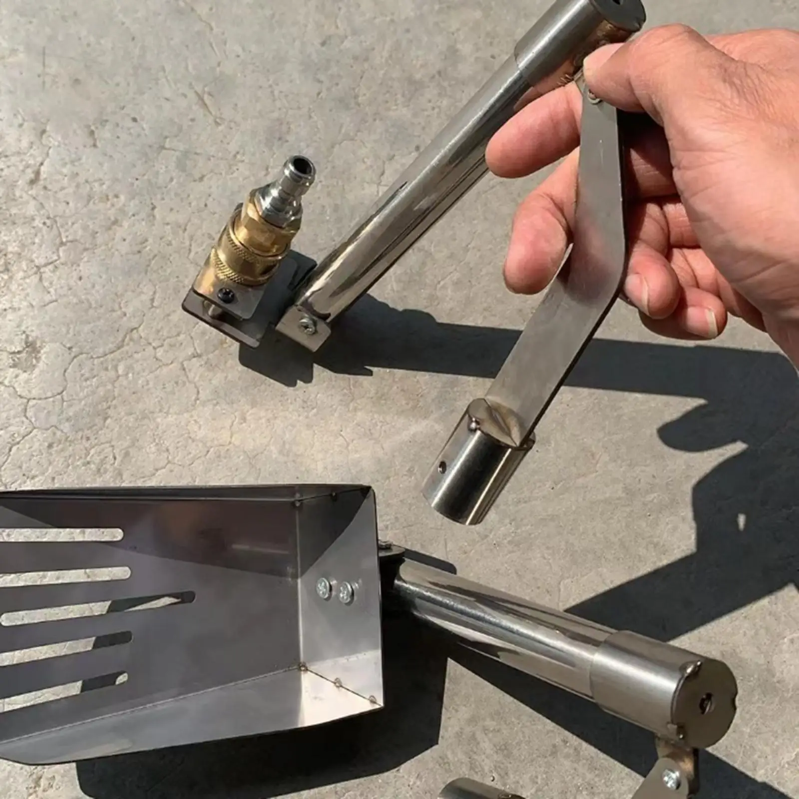 

Household Gutter Cleaning Tool Sturdy Leaf Cleaning Spoon Multiuse Gutter Cleaner Scoop for Ditch Villas Townhouses Garden