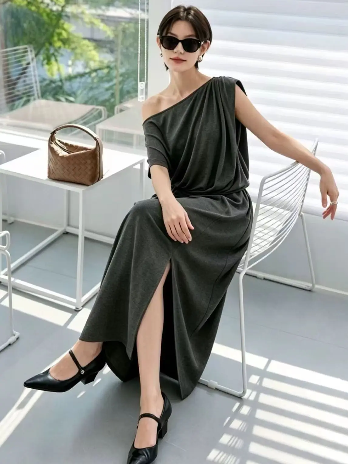 Celebrity style high round neck single-shoulder two-way wear set