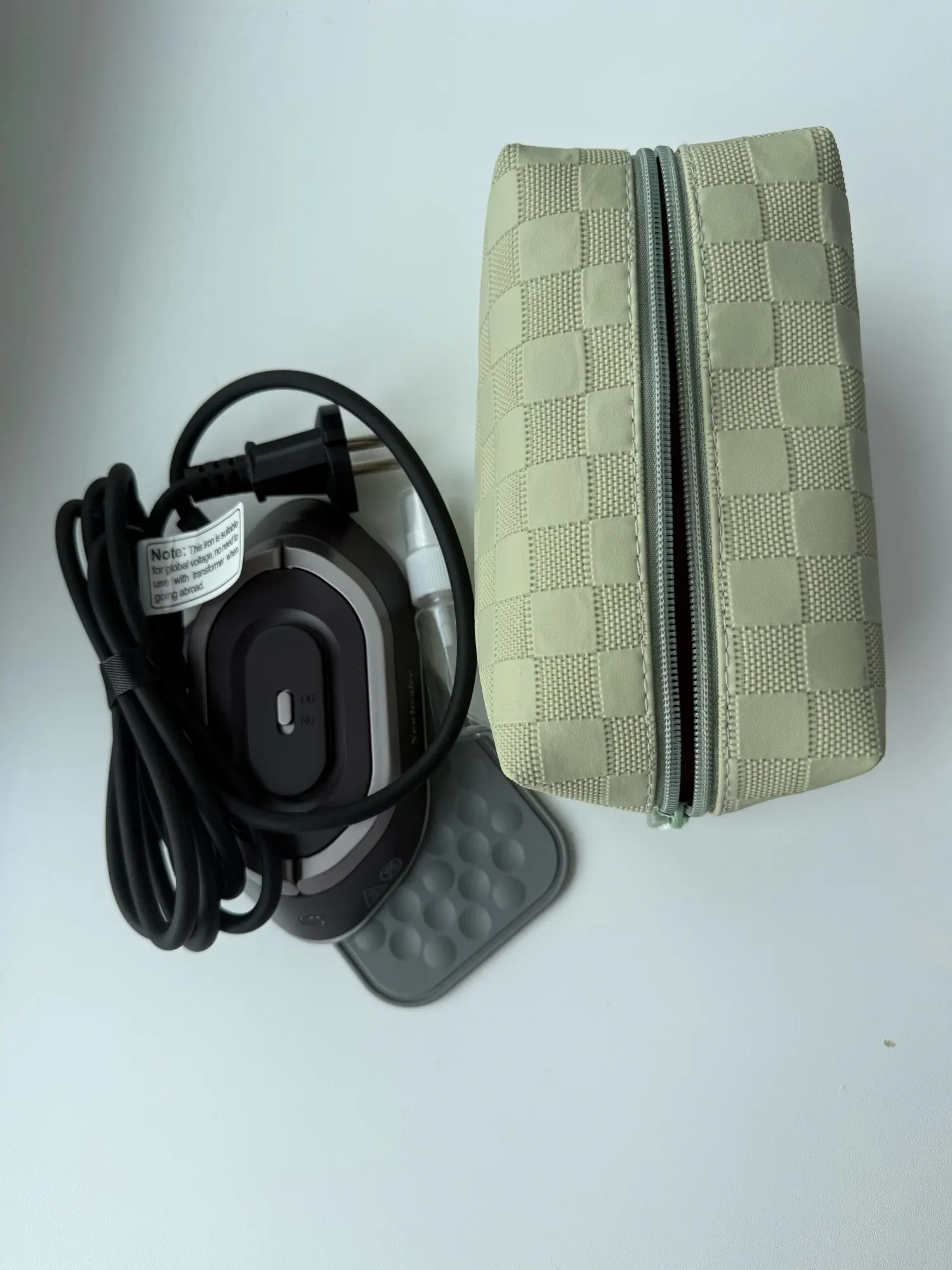 SwiftSteam™ Mini Travel Iron