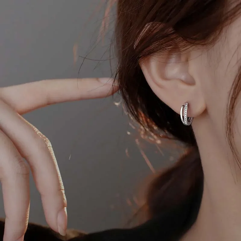 Boucles d'oreilles rondes couleur argent pour femmes et filles, boucles d'oreilles de tempérament circulaire en Zircon exquis, accessoire de bijoux de mariage