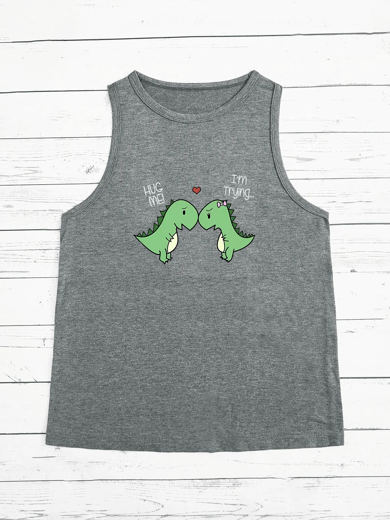 Zomer Nieuwste Dinosaurus Knuffel Me Ik Probeer Modesport Dames Tanktop Losse Ronde Ronde Hals Mouwloze Casual Tanktop