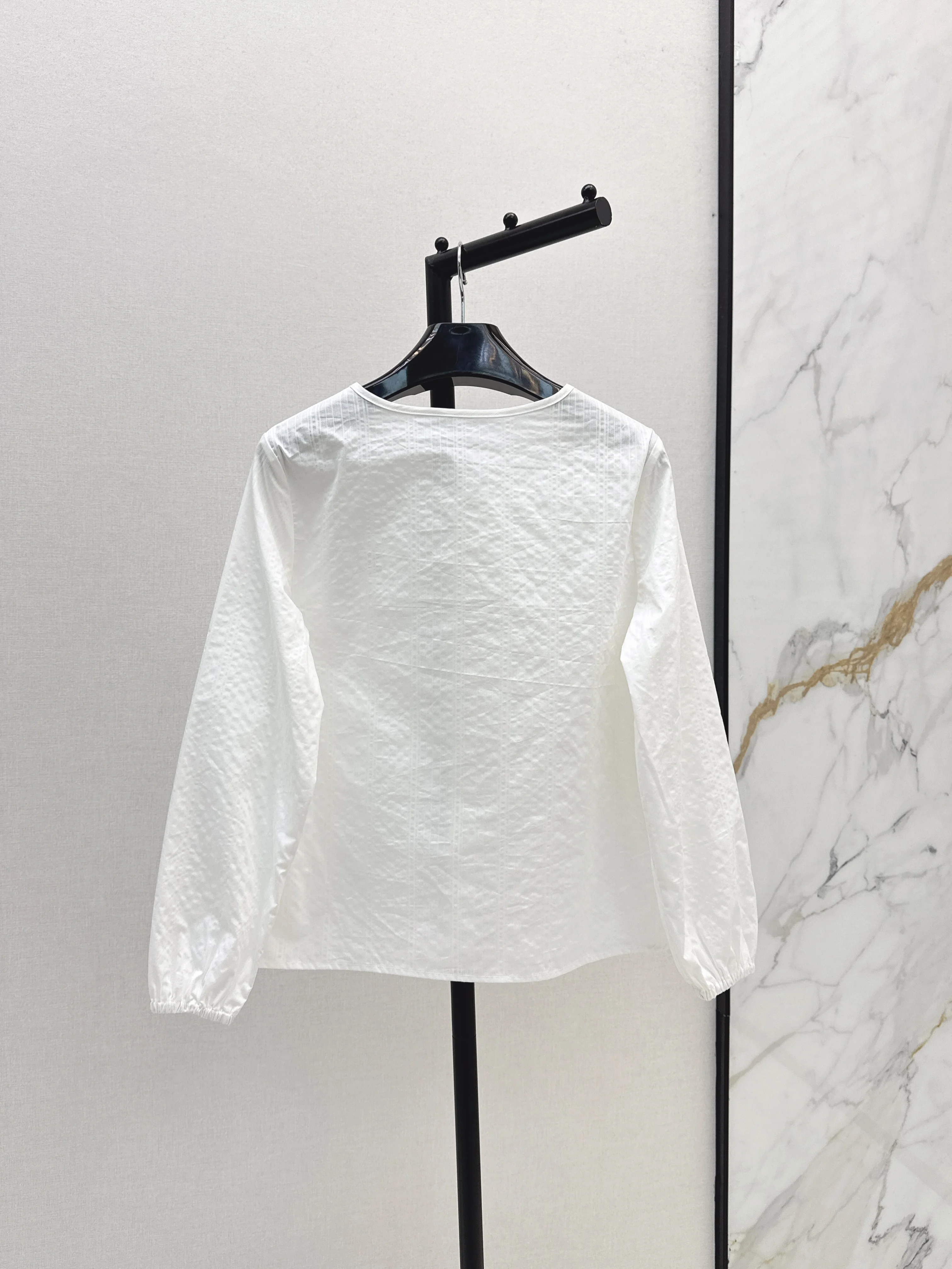 

New Autumn 2025 Women's Round Neck Shirt with Pocket Embroidery Minimalist Soft Fabric Casual Style