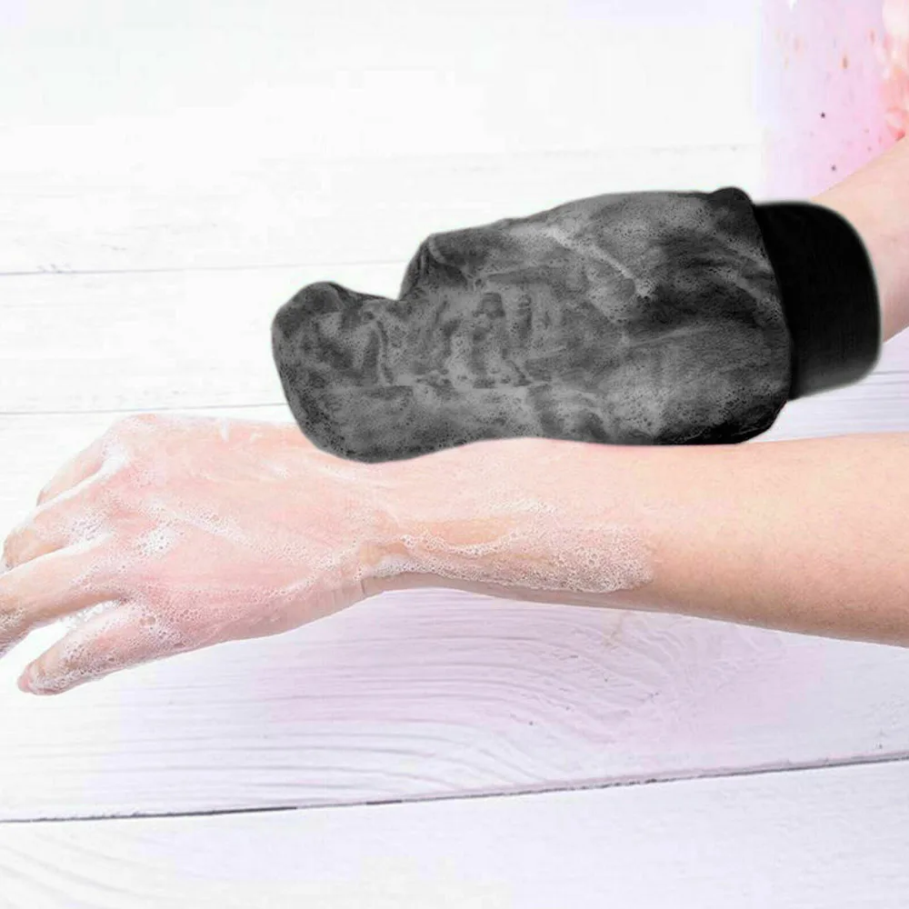 Soft exfoliation black premium gloves 1+1