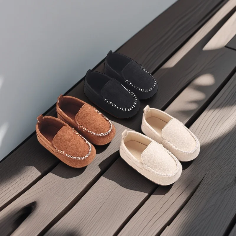 

Fashionable Spring and Autumn 0-18M Newborn Bean Shoes with Soft Bottom that Don't Fall Off, Casual Baby Shoes for Learning
