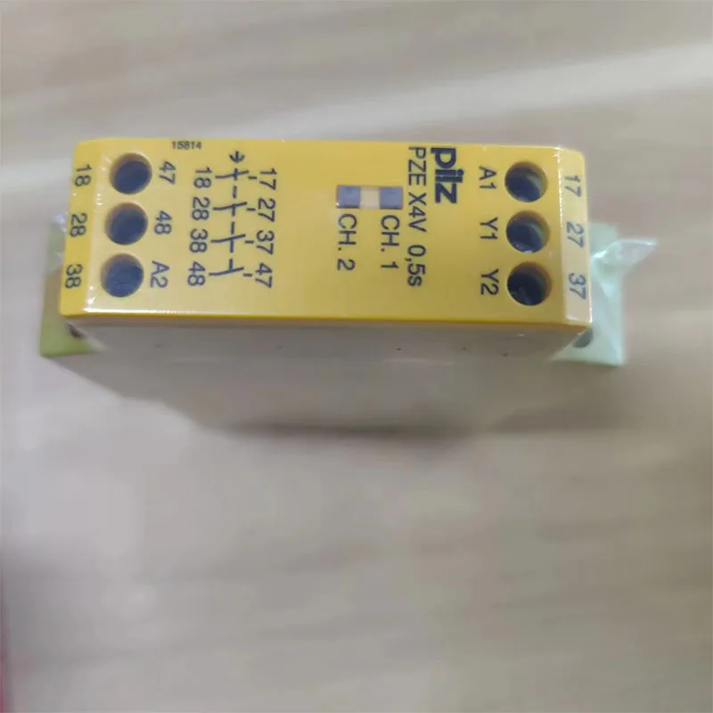 جديد 774056 PILZ PNOZ X7 وحدة مرحل الأمان 230VAC 2n/o حجم مصغر 20A أقصى تحويل الحماية المختومة الحالية في المخزون