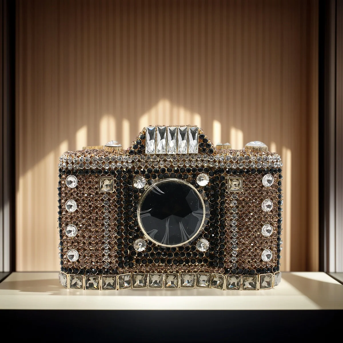 

Винтажная сумка со стразами для камеры для женщин, новинка, дизайн, клатч с кристаллами, кошелек для коктейльной вечеринки, вечерняя сумка с бриллиантами