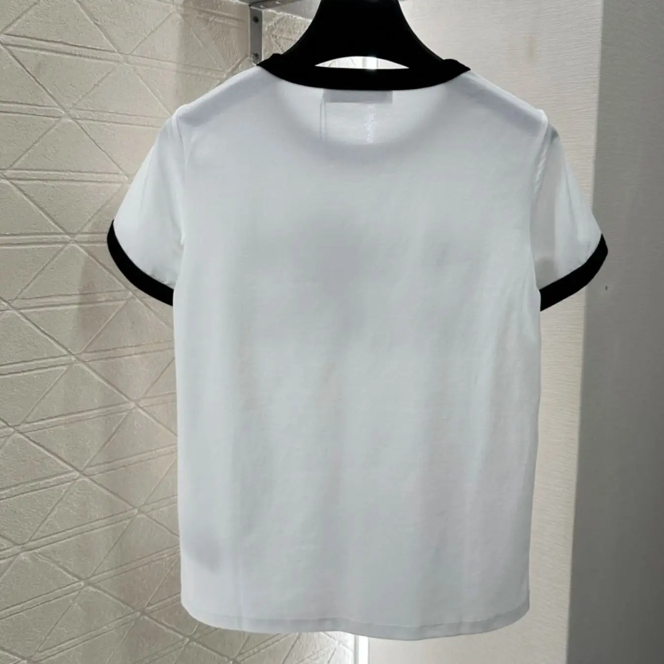 

2025 New Products on the Shelves Hemmed Contrast Printed Mercerized Cotton Material Slim Fit Short Sleeve T Shirt Cutting