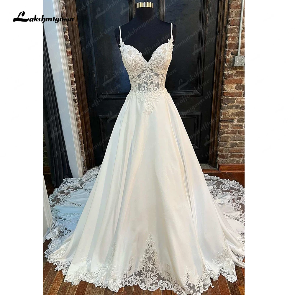 Lakshmigown Princess Satin Appliques Wedding Dress for Women Court Train Lace Cut Out Long Train Bridal Gowns  Vestido de Boda