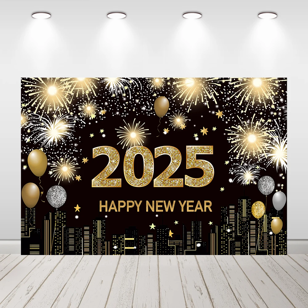 سنة جديدة سعيدة 2025 خلفية التصوير الفوتوغرافي بالونات باللونين الأسود والذهبي خلفية حفلة عائلية للألعاب النارية لاستوديو الصور من الفينيل