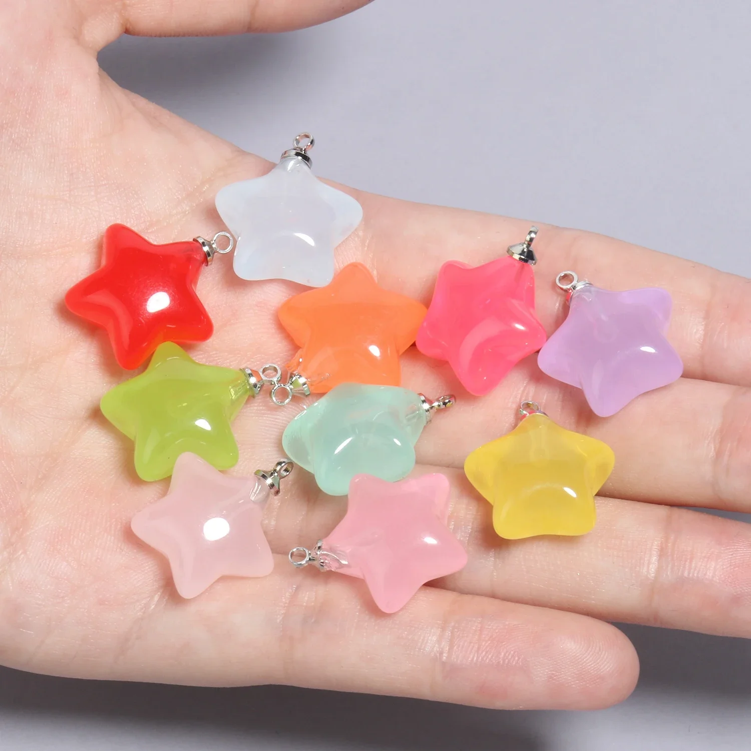 Kolorowe gwiazdki Charms żywica cukierki kolorowe wisiorki brelok ręcznie robiony naszyjnik bransoletka tworzenia biżuterii DIY akcesoria rzemieślnicze 10 sztuk — zdjęcie 2
