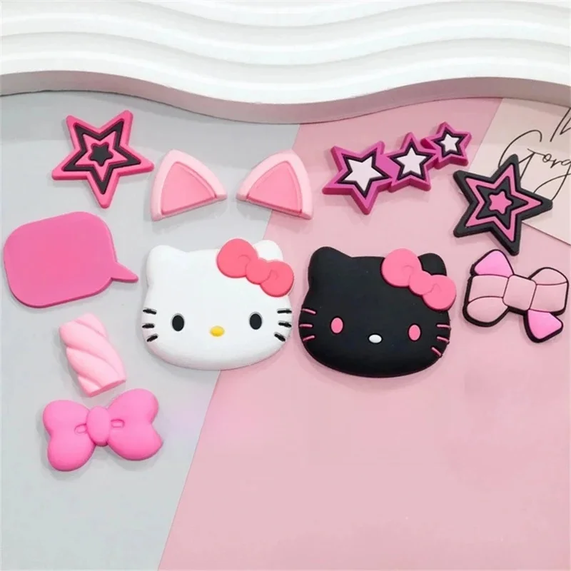 Ensemble de breloques de chaussures Hello Kitty, 13 modèles uniques pour sabots et sandales, cadeau de dessin animé mignon pour cadeaux de fête de noël, nouvelle collection