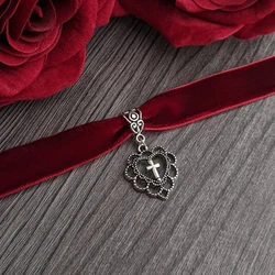 Gothic Cross Heart Charm Pendant Choker For Women Girls Fashion Thorns Love Witch Jewelry Black Velvet Chain Necklace 2023 Trend