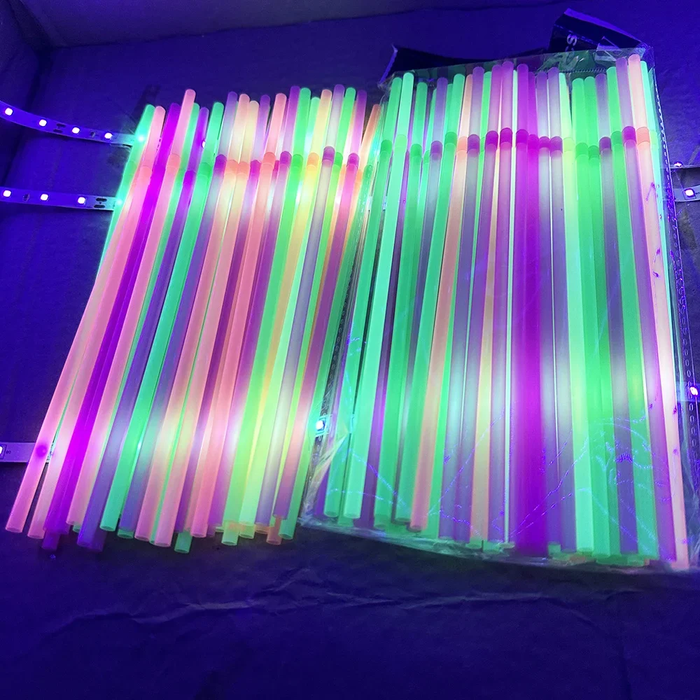100 Stück/Set im Dunkeln leuchten flexible Trinkhalme Neon Party liefert fluor zierende Geburtstag