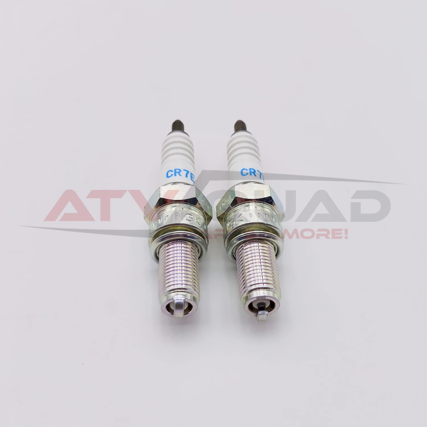 2PCS CR7E Spark Plug for Stels Leopard 600 370702-CR7E LU055624 Russian Mechanics RM 500-2 650-2 5051D021 Jumbo 700 62210-MAX-00