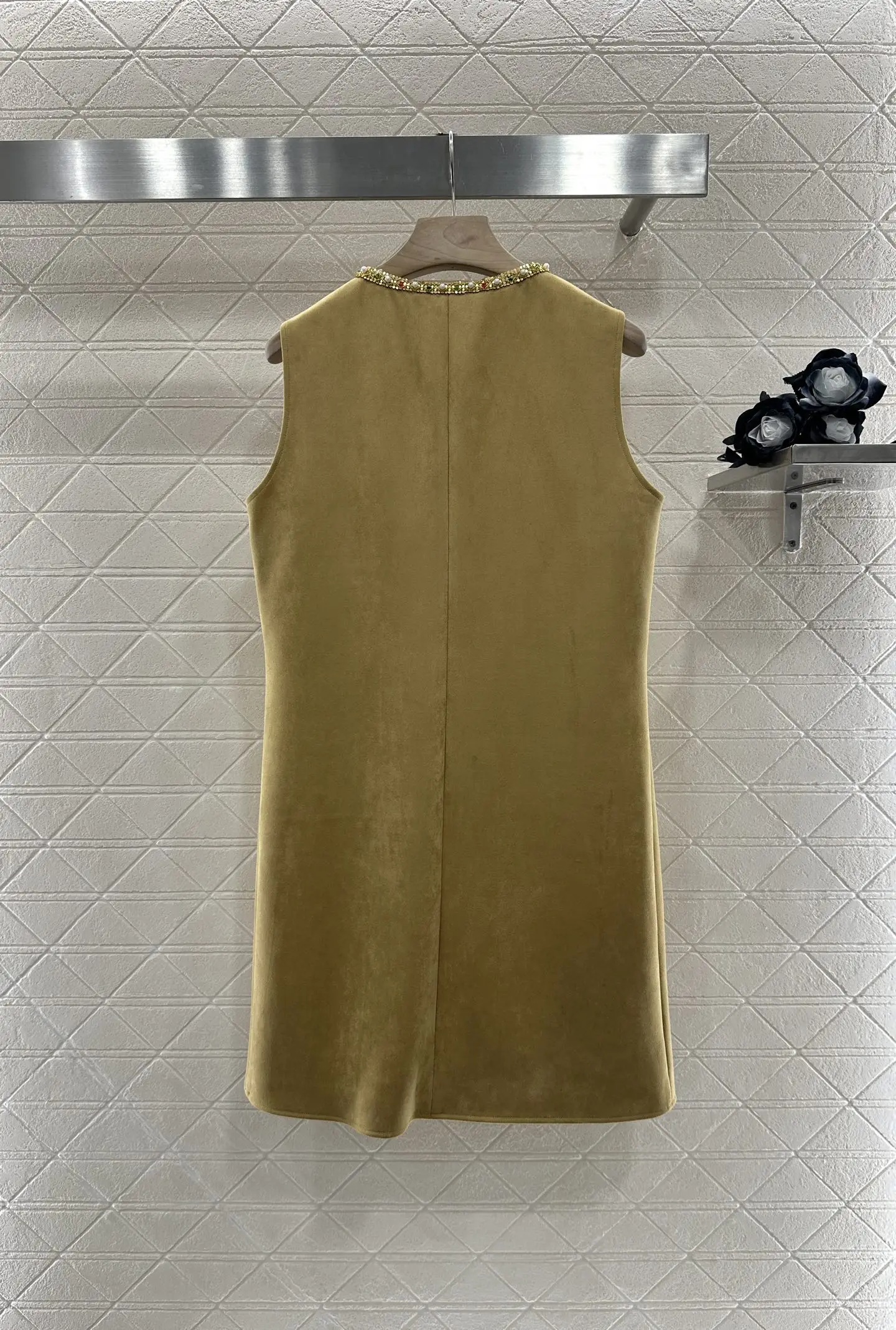 

2025 new sleeveless dress simple, stylish and advanced
