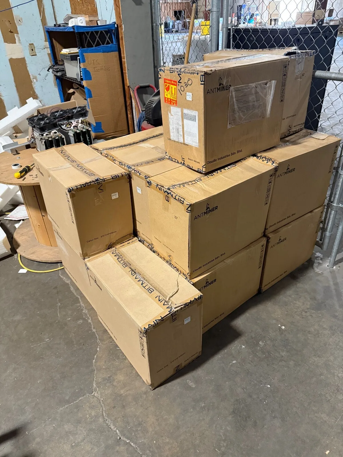 YK Bitmain New Antminer S19K pro 120T Bitcoin Miner BTC BCH Asic Miner 2760 Вт SHA256 YK Bitmain New Antminer S19K pro 120T Bitcoin Miner BTC BCH Asic Miner 2760 Вт SHA256