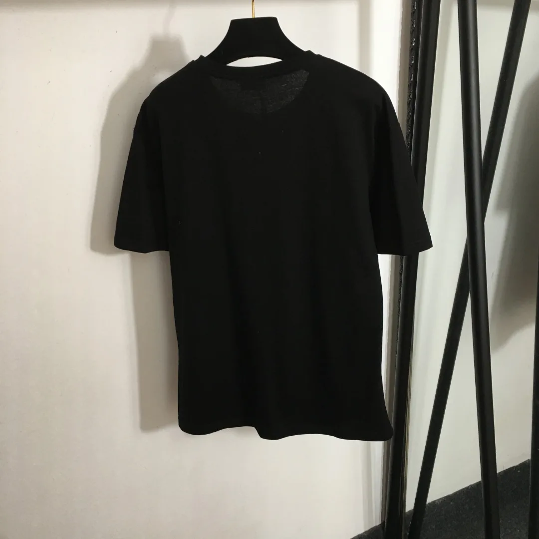 

2025 New T-shirt Solid Short-sleeved O-neck Fashionable Versatile Slimming Figure-hugging Spring summer