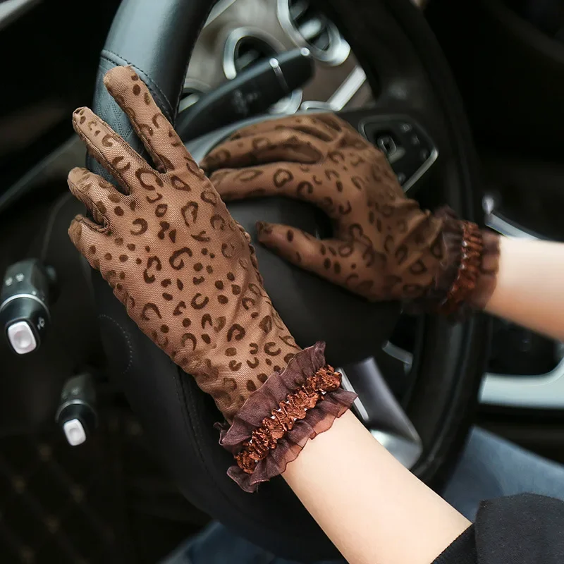 AliExpress DANJIU Summer Sexy Lace Black Leopard Sun Protection Sunscreen Touch Screen Drive Cycling Short Thin Gloves Jacquard Etiquette