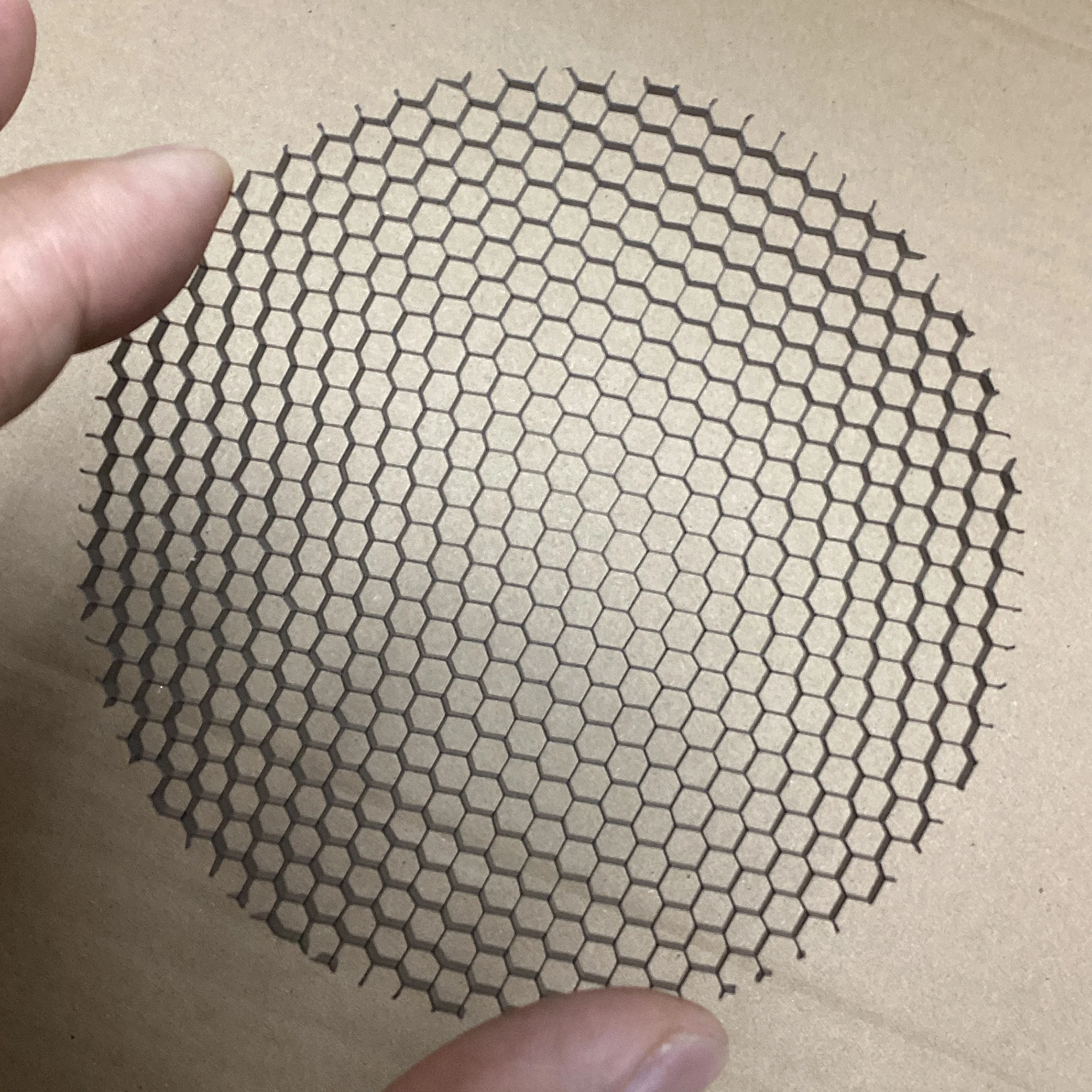 Aluminium Round Honeycomb Mesh Cover for Soft Light Emitting Anti-glare Lighting Hood Anti-Dazzling Plate Make Light Soft