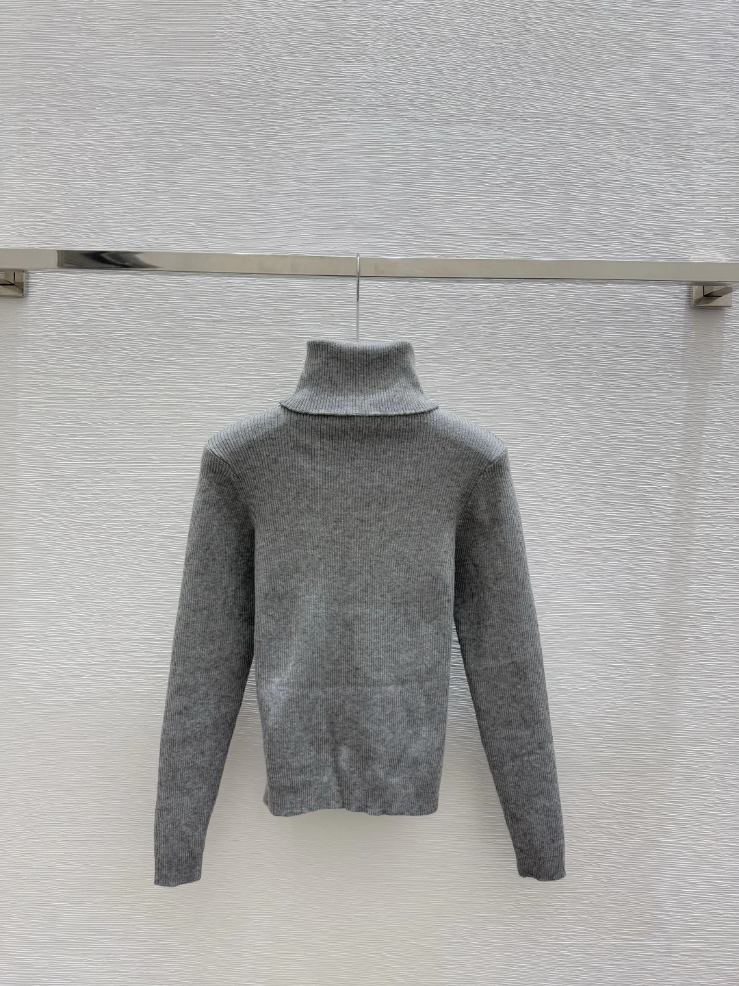 

25 Autumn and Winter lettered high-neck knitted long-sleeved women's trendy casual wool top.