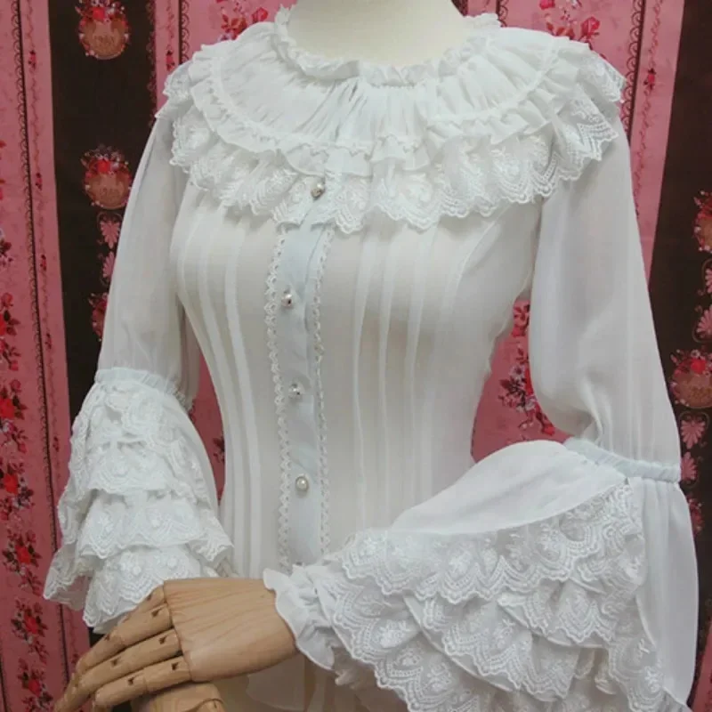 Retro bluzka Lolita długi, rozszerzony rękaw damska Plus Size szyfonowa biała koszula z warstwowe falbany koronkowe — zdjęcie 2