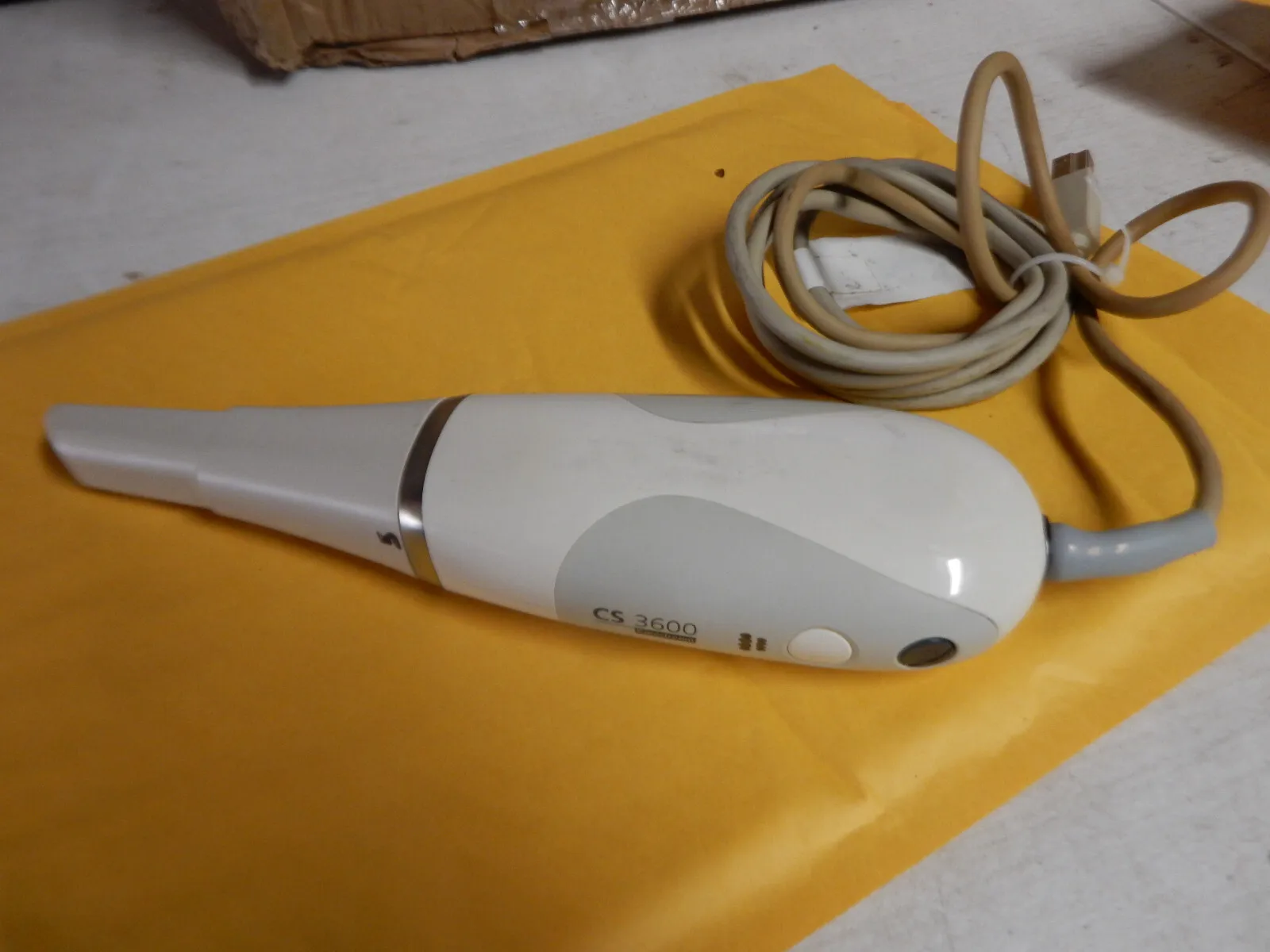 

TT BUY NOW Carestream CS 3600 Digital Intraoral Dental Scanner + Scanning Tip & USB Cable