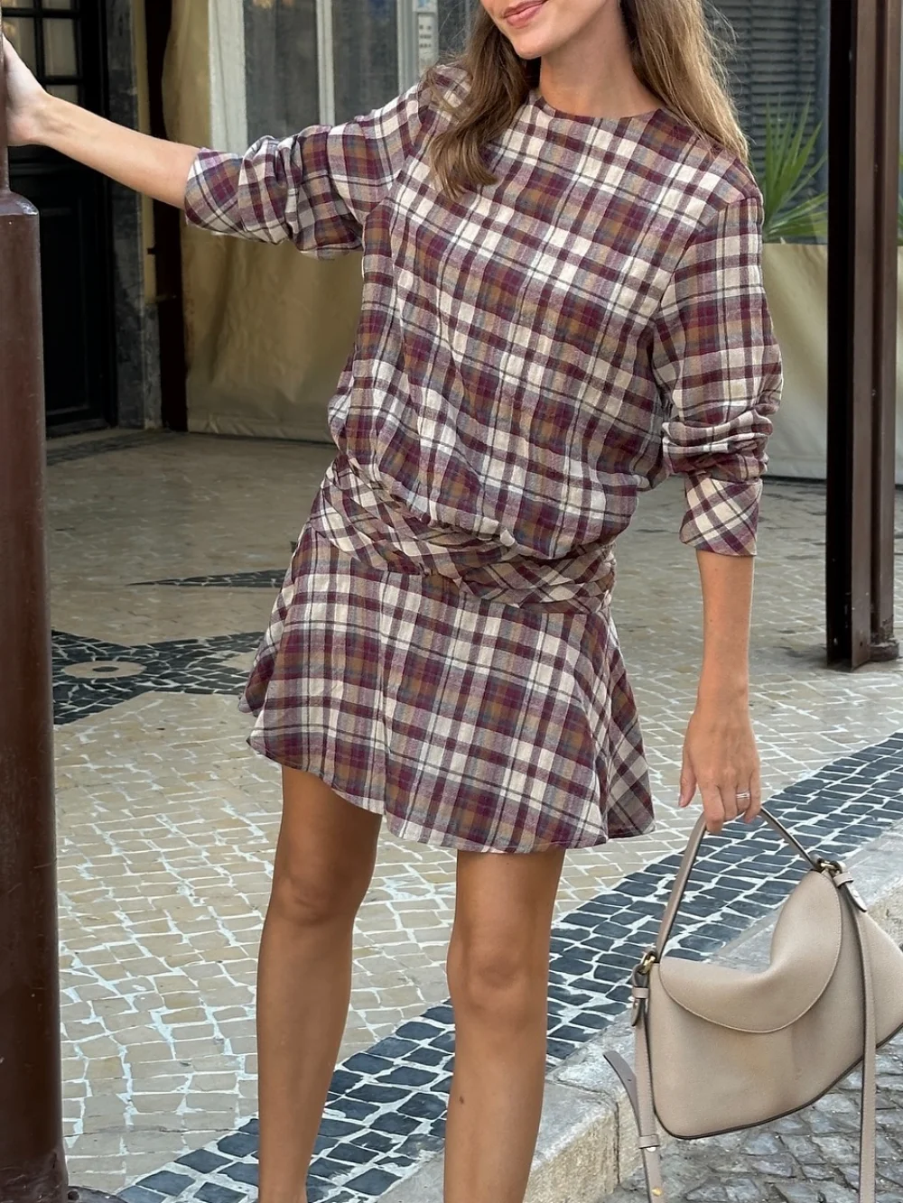 Casual doce xadrez vestido curto o pescoço manga longa vestido plissado 2025 primavera outono moda streetwear bonito vestido feminino